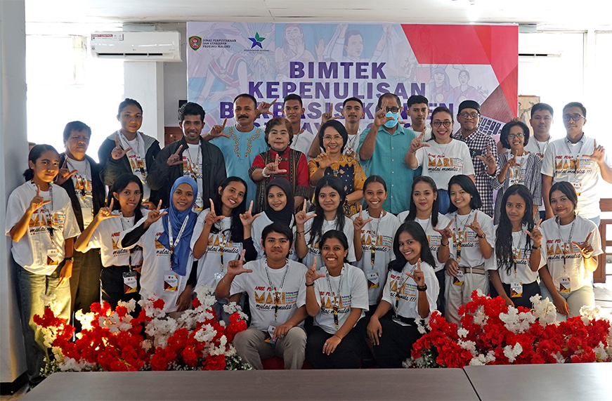 JADIKAN TULISAN ANDA SEBAGAI JENDELA BUDAYA MALUKU YANG TERBUKA UNTUK DUNIA